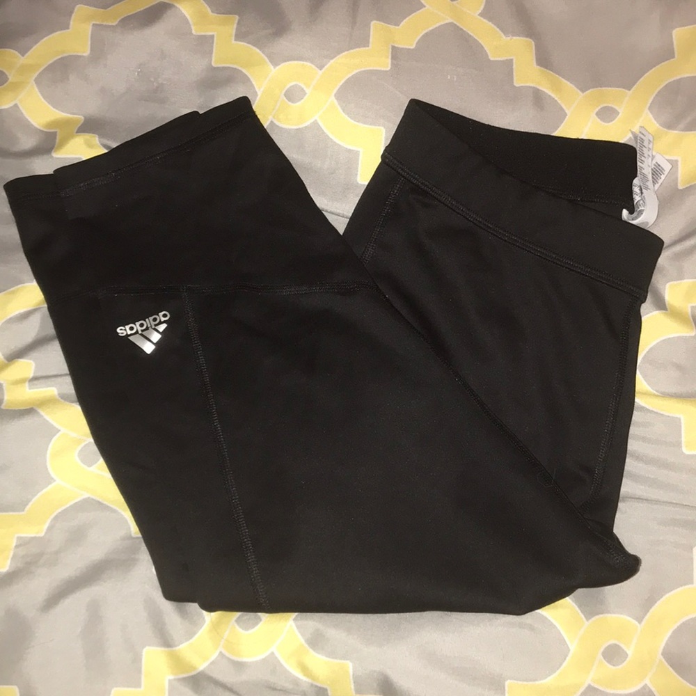 ADIDAS capri workout leggings